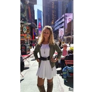 Meet your Posher, Melissa